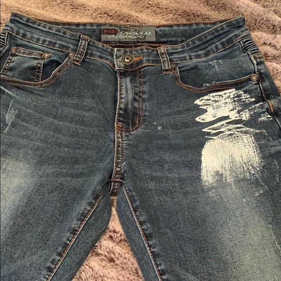 RNZ JEANS SZ 30” x 29” Unusual Jeans 👖 Z19 - Picture 1 of 10